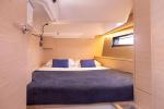 Yachtcharter Dufour44 12