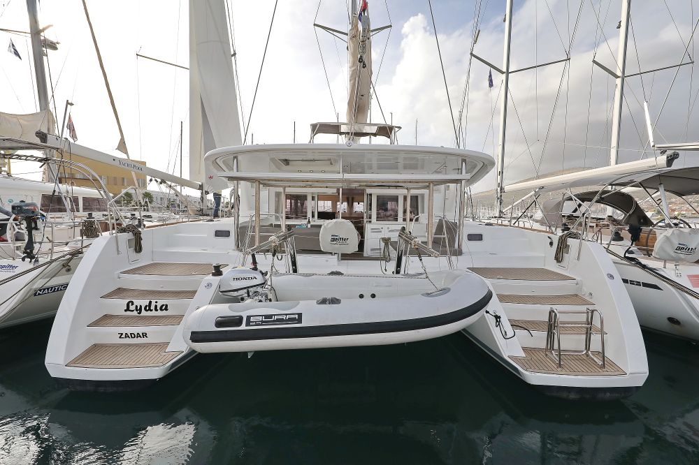 Yachtcharter Lagoon450F Lydia