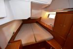 Yachtcharter Oceanis48 5Cab Pherousa 8