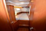Yachtcharter Oceanis48 5Cab Pherousa 9