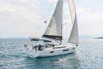 Yachtcharter Sun Odyssey 440 4 cab Esperos aussenansicht 7