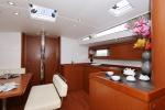 Yachtcharter Oceanis48 5Cab San Clemente 9