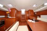 Yachtcharter Oceanis48 5Cab San Clemente 13