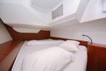 Yachtcharter Oceanis48 5Cab San Clemente 17