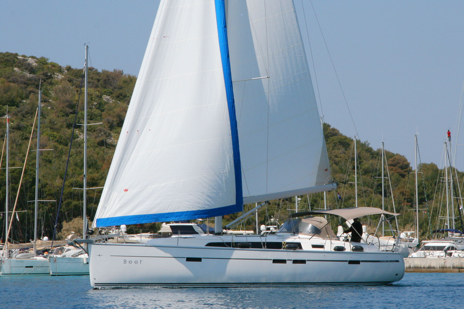 Yachtcharter BavariaCruiser46 Beef