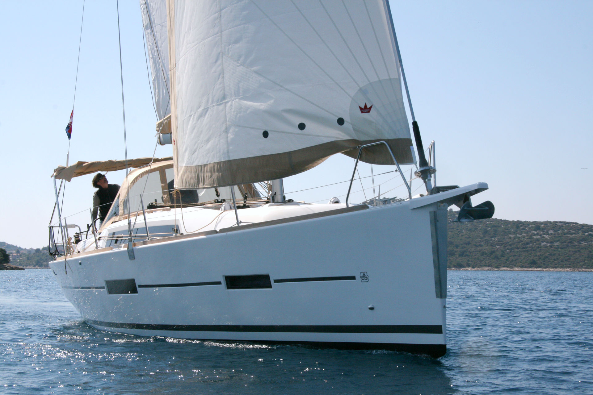 Yachtcharter Dufour382GrandLarge Henry