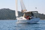 Yachtcharter Dufour382GrandLarge Henry 7