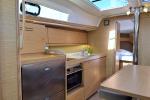 Yachtcharter Dufour382GrandLarge Henry 9