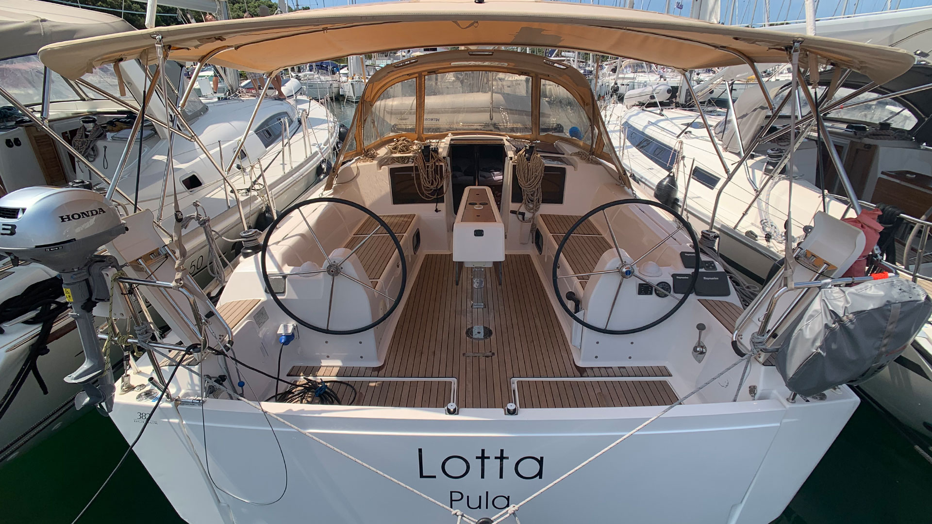 Yachtcharter Dufour382GrandLarge Lotta