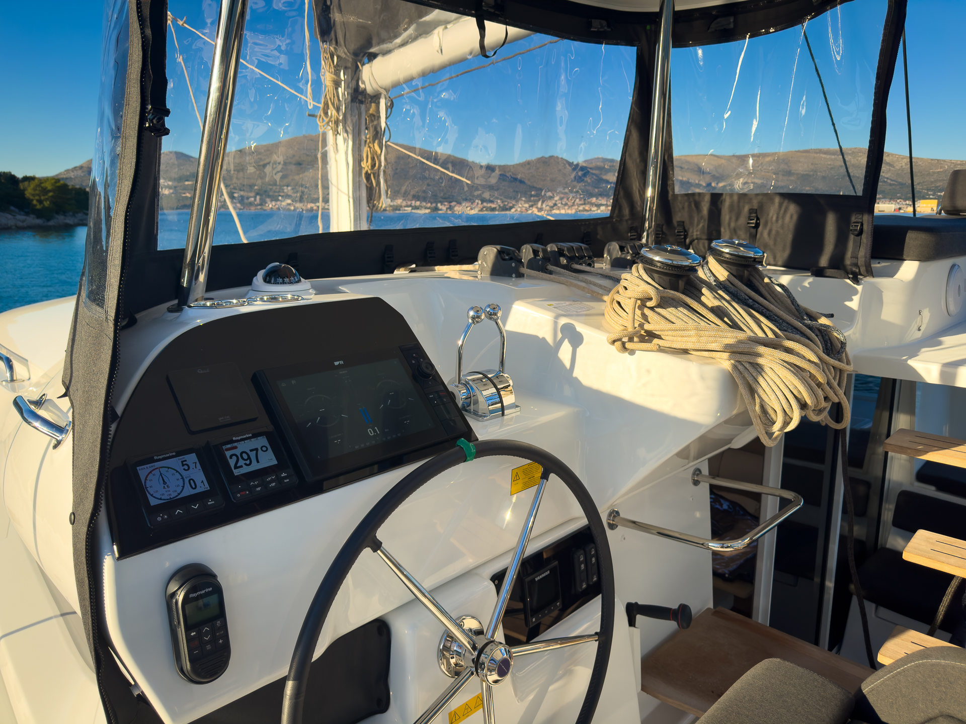 Yachtcharter Lagoon43 42cab Savoja 4