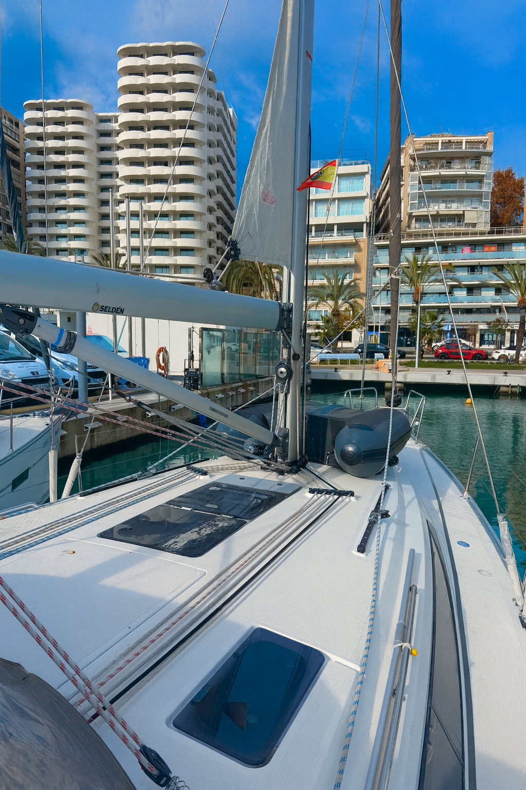 Yachtcharter BavariaCruiser41 Bintan