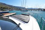 Yachtcharter Sealine C390 3cab Tireless aussenansicht 8