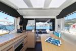 Yachtcharter Sealine C390 3cab Tireless aussenansicht 24