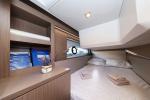 Yachtcharter Sealine C390 3cab Tireless aussenansicht 40