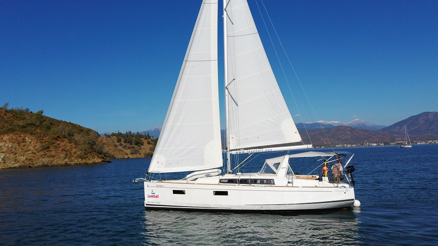 Yachtcharter Oceanis38 Rosa Bella