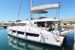 Yachtcharter Bali4 Hermine 1