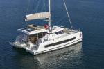 Yachtcharter Bali Catspace Rolling Stone aussenansicht 5