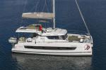 Yachtcharter Bali Catspace Rolling Stone aussenansicht 6