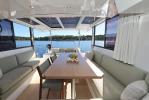Yachtcharter Bali Catspace Rolling Stone aussenansicht 29