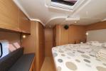 Yachtcharter Bali Catspace Rolling Stone aussenansicht 39