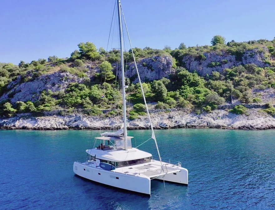 Yachtcharter Lagoon52F 42cab Jessy