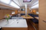 Yachtcharter ElanE4 Sky 10