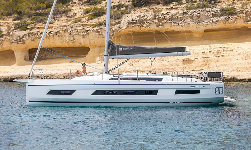 Yachtcharter Dufour41 Callipigia