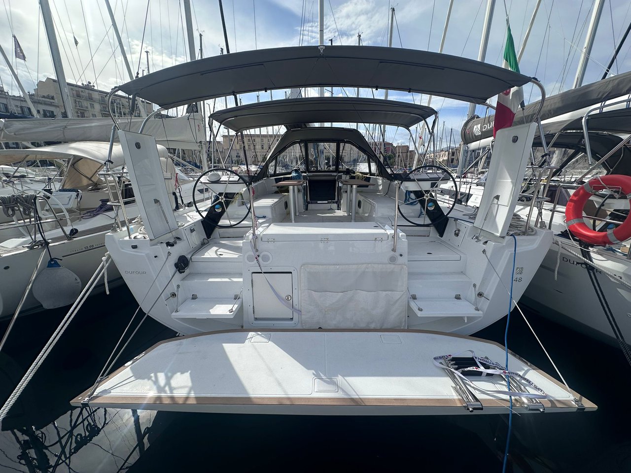 Yachtcharter Dufour48 Thetis