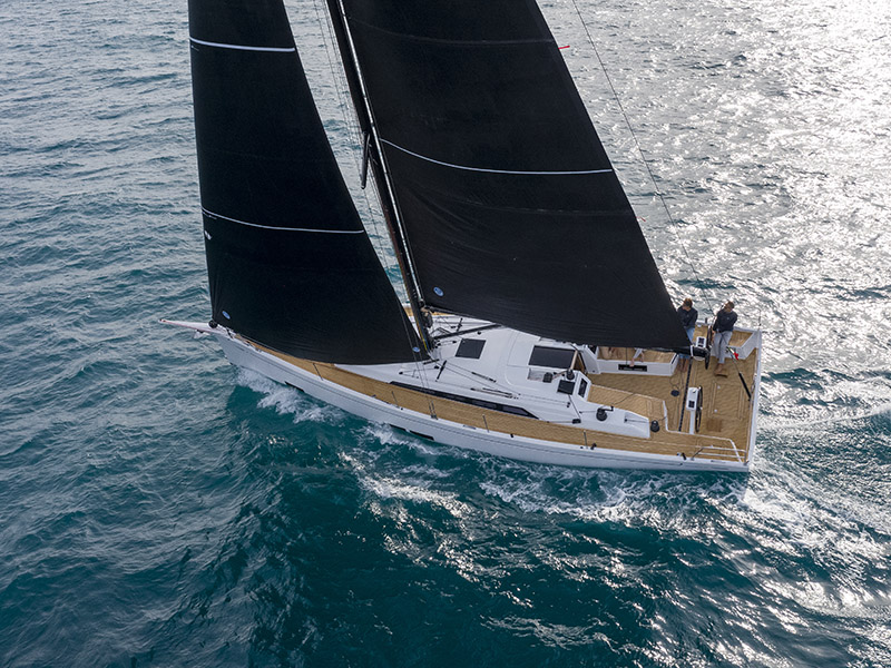 Yachtcharter GrandSoleil44R Sportski Vuk 44