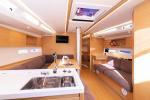 Yachtcharter GrandSoleil44R Sportski Vuk 44 4
