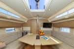 Yachtcharter Hanse388 Brukus 14