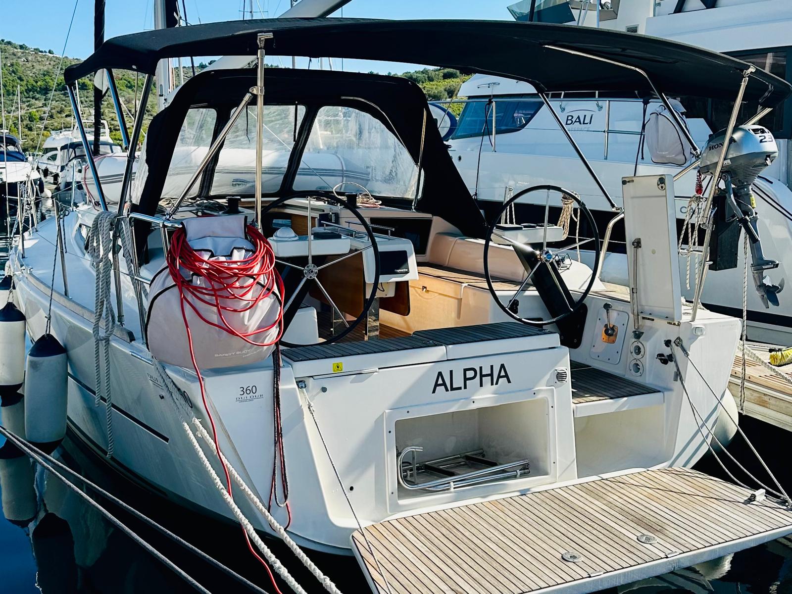 Yachtcharter Dufour360GL Alpha