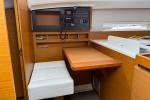 Yachtcharter SunOdyssey410 Maral 6