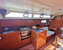 Yachtcharter Oceanis41 Office 2 10