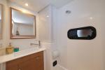 Yachtcharter Bali Catspace Sapphire aussenansicht 30