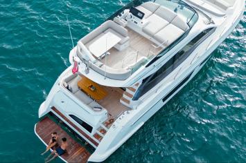 Azimut53Fly-7 Innenansicht