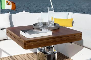 Azimut53Fly-8 Innenansicht
