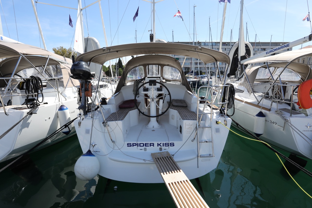 Yachtcharter SunOdyssey319 Spider Kiss