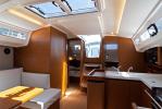 Yachtcharter SunOdyssey410 Shaken Not Stirred 7