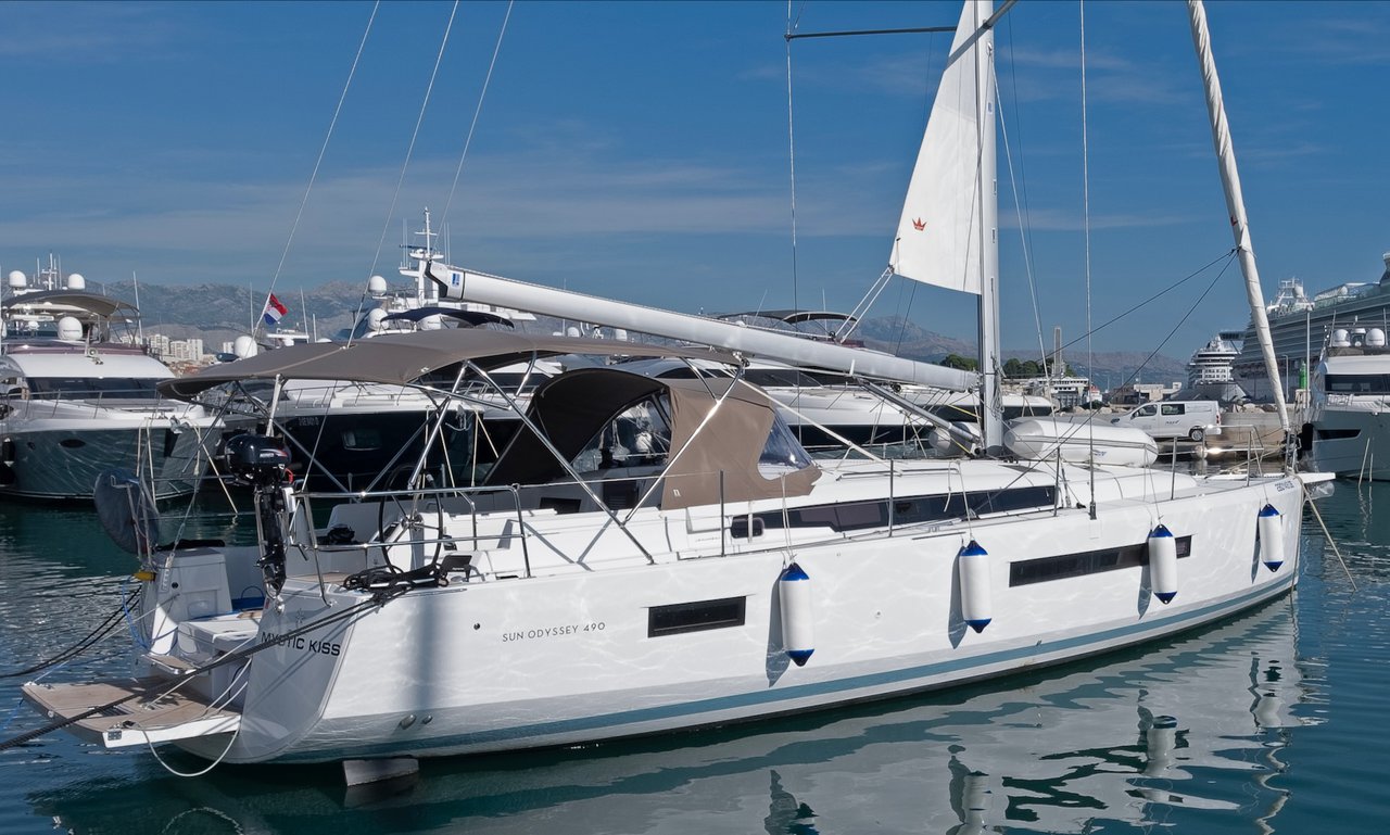 Yachtcharter SunOdyssey490 Mystic Kiss