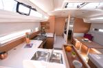 Yachtcharter SunOdyssey410 Colibri 3