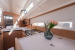 Yachtcharter SunOdyssey410 Colibri 12