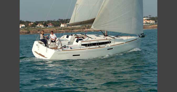 Yachtcharter SunOdyssey379 Topaze