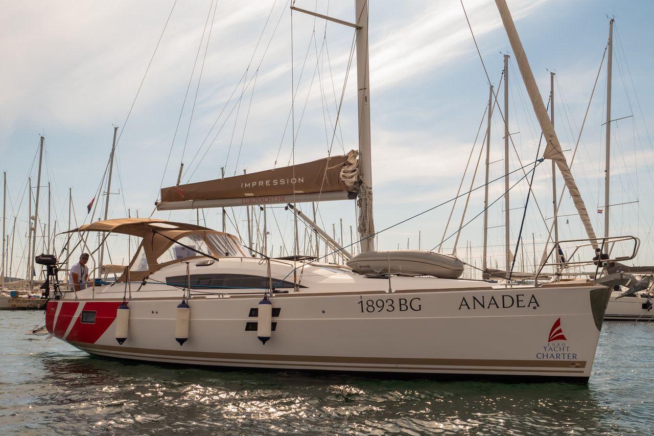 Yachtcharter Elan40Impression Anadea