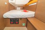 Yachtcharter Oceanis40 Roza 4