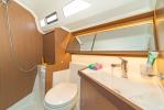 Yachtcharter Oceanis40 Roza 9