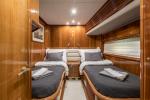 Yachtcharter SunseekerManhattan84 Skywater 24