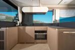 Yachtcharter AzimutMagellano60 Amparito XIII 12