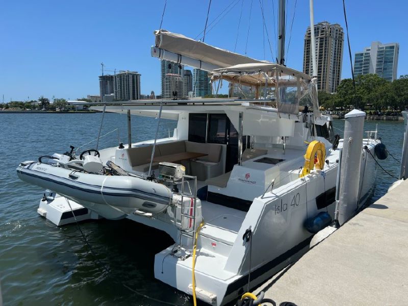 Yachtcharter Isla40 Second Wind