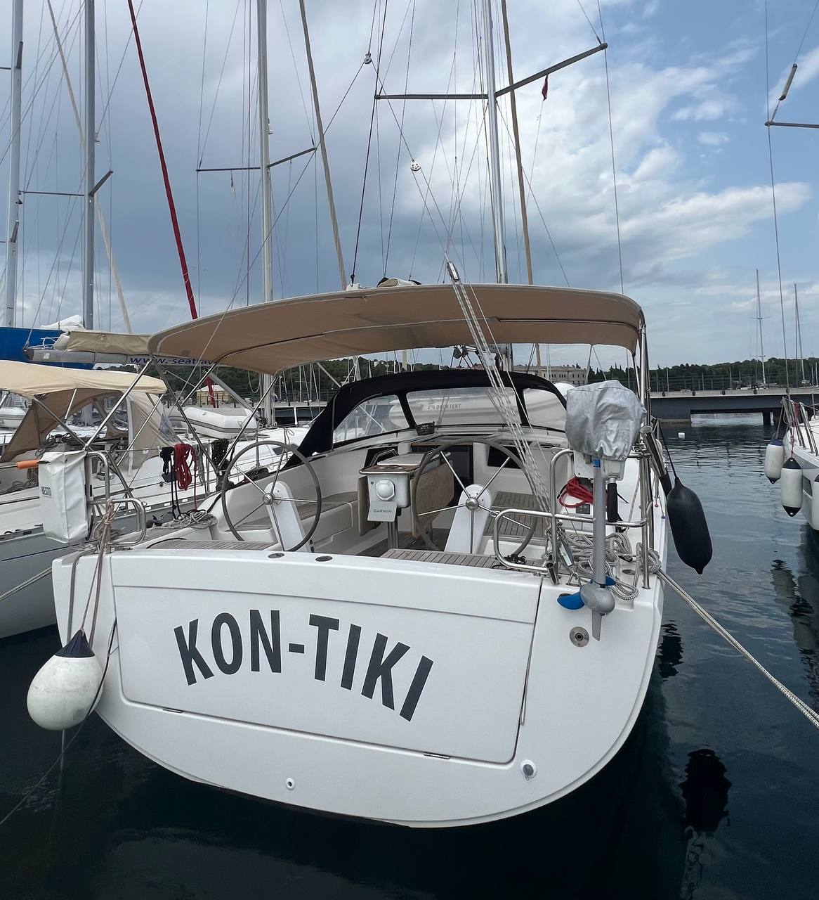 Yachtcharter Hanse385 Kon Tiki